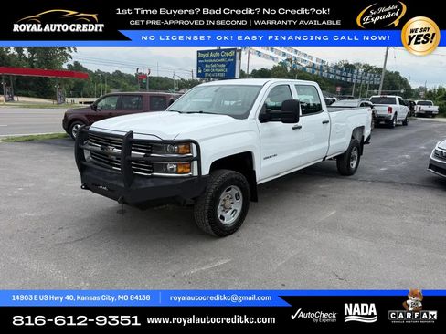 Used 2018 Chevrolet Silverado 2500 W/T AWD/4WD image 3
