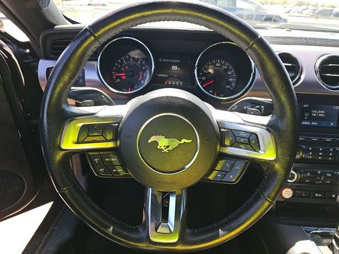 Used 2017 Ford Mustang Coupe image 16