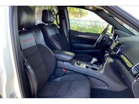 Used 2020 Jeep Grand Cherokee Trailhawk w/ Premium Lighting Group image 7