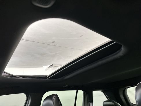 Used 2022 Jeep Grand Cherokee Altitude image 22