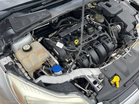 Used 2012 Ford Focus SE FWD image 36