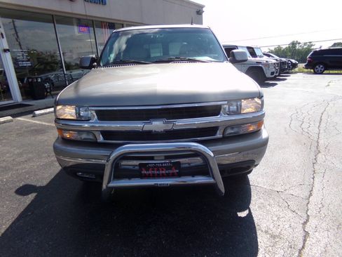 Used 2002 Chevrolet Tahoe LT AWD/4WD image 2