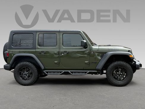 Used 2024 Jeep Wrangler Willys image 7
