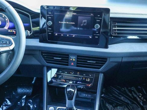 New 2026 Volkswagen Jetta SE image 19
