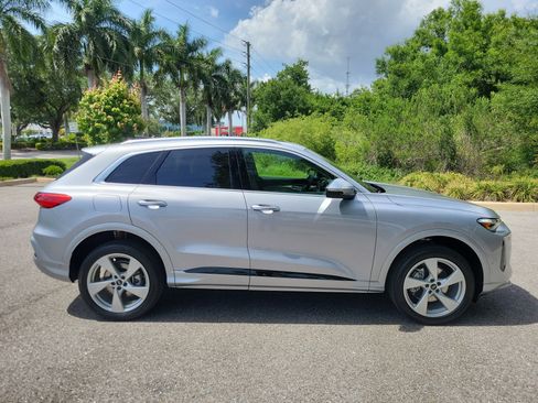New 2026 Audi Q5 Premium AWD/4WD image 3