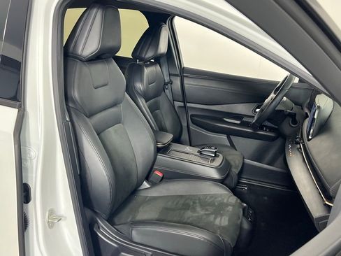 Used 2024 Nissan Ariya AWD image 29