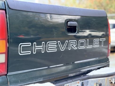 Used 2002 Chevrolet Silverado 1500 4x4 Extended Cab image 19