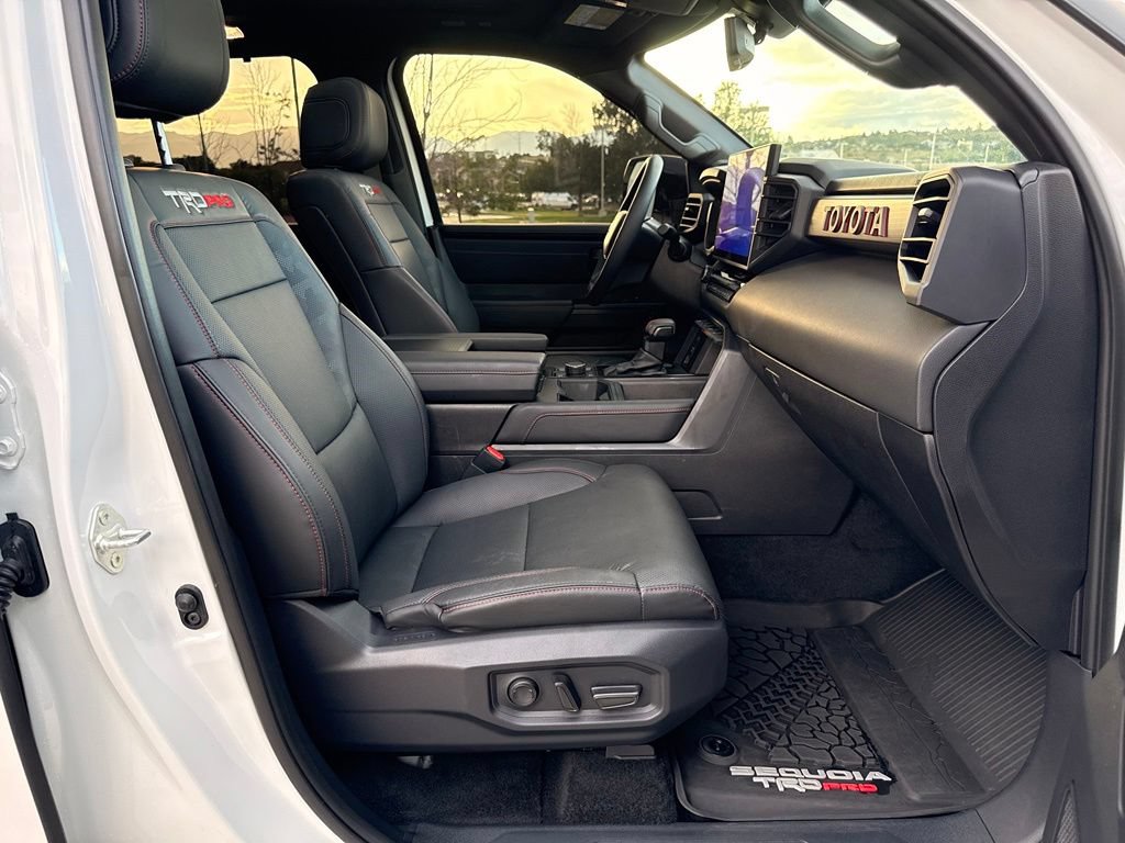 Used 2026 Toyota Sequoia TRD Pro AWD/4WD image 30