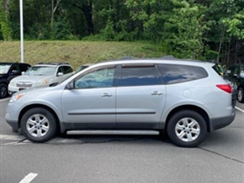 Used 2012 Chevrolet Traverse LS AWD/4WD image 2