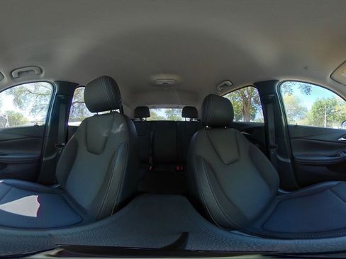 Used 2025 Buick Encore GX Preferred image 38