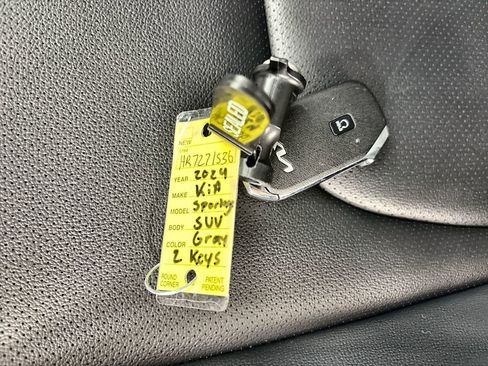 Used 2024 Kia Sportage EX FWD image 26