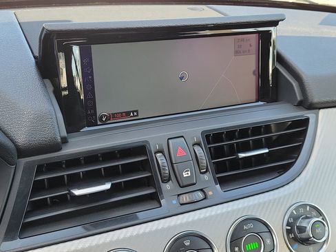 Used 2014 BMW Z4 sDrive35i image 19