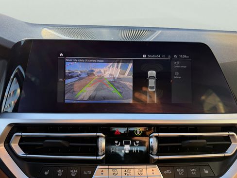 Used 2021 BMW 330i xDrive Sedan w/ Convenience Package image 30