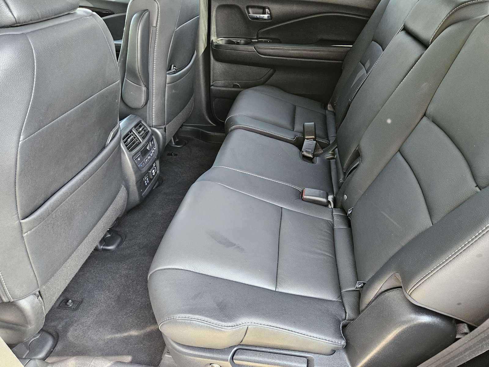 Used 2022 Honda Pilot Touring image 30