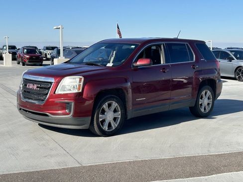 Used 2017 GMC Terrain SLE image 4