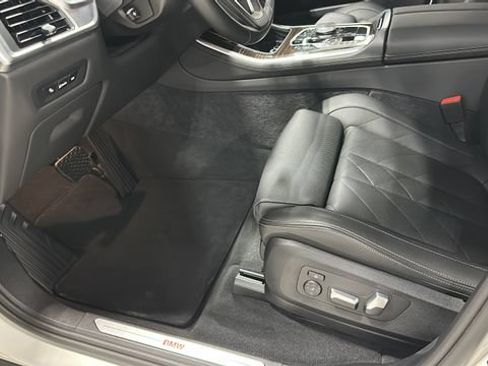 Used 2026 BMW X5 xDrive40i AWD/4WD image 7