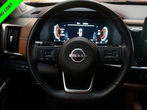 Used 2022 Nissan Pathfinder Platinum w/ Cargo Package image 12