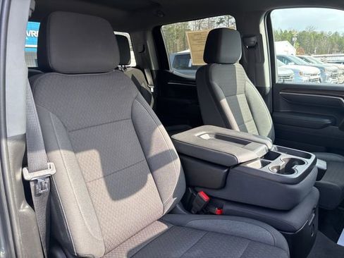 Used 2025 Chevrolet Silverado 1500 LT RWD image 24