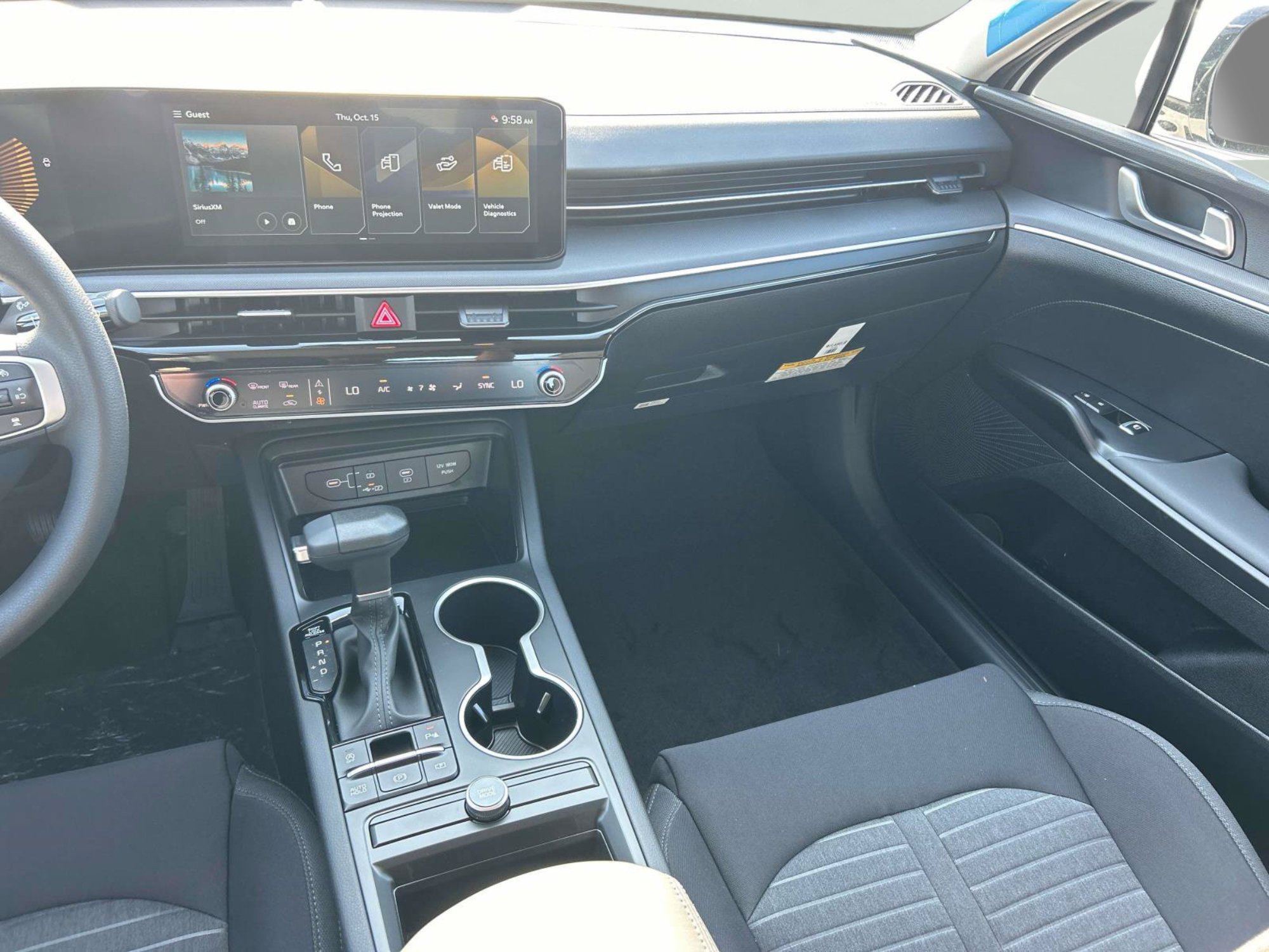 New 2027 Kia K5 LXS FWD image 10