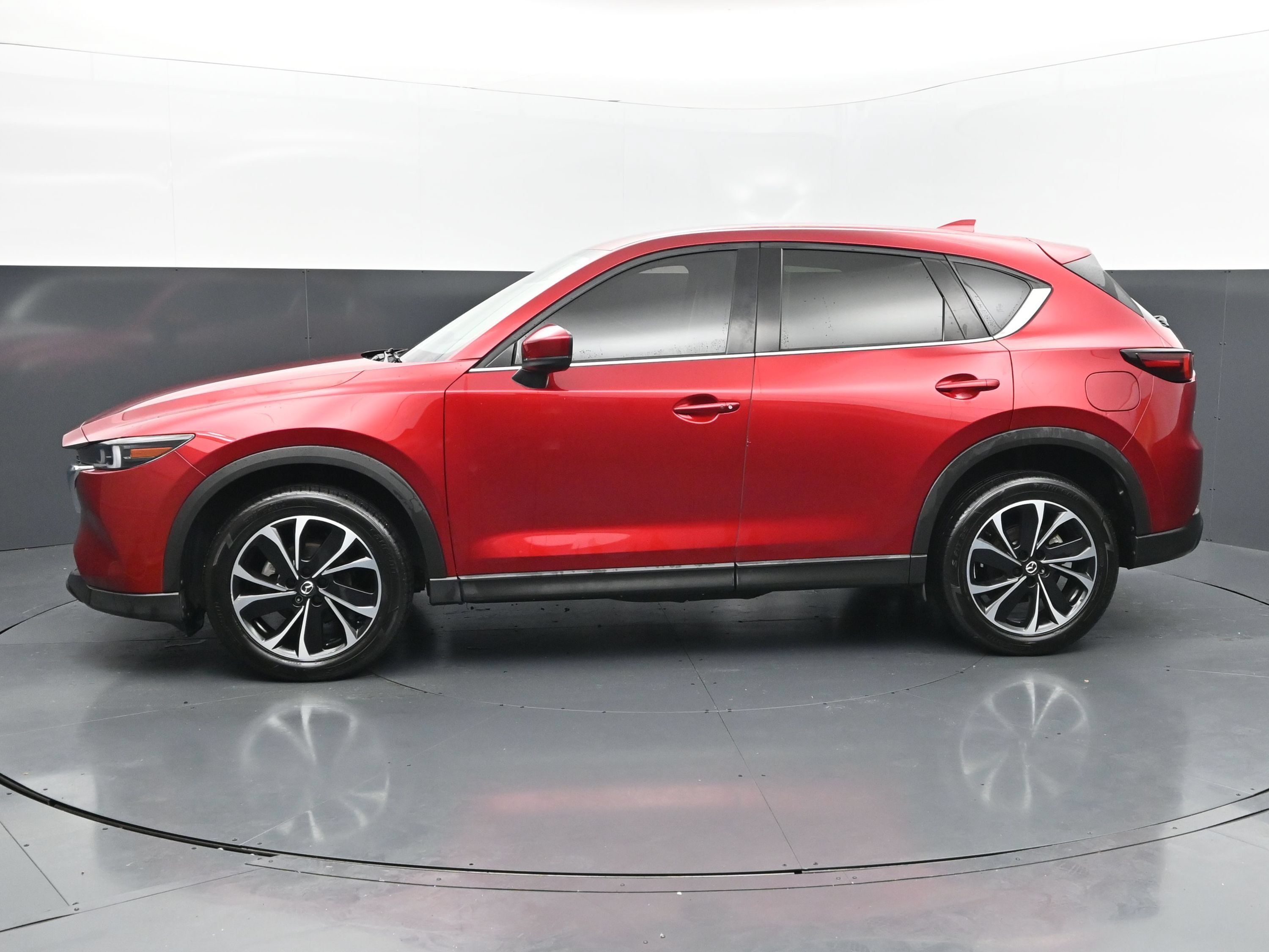 Used 2023 MAZDA CX-5 AWD 2.5 S w/ Premium Plus Pkg image 2