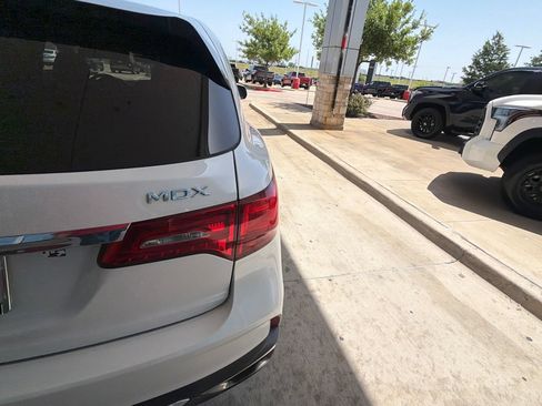 Used 2020 Acura MDX FWD image 8