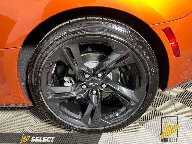 Used 2022 Chevrolet Camaro LT RWD image 20