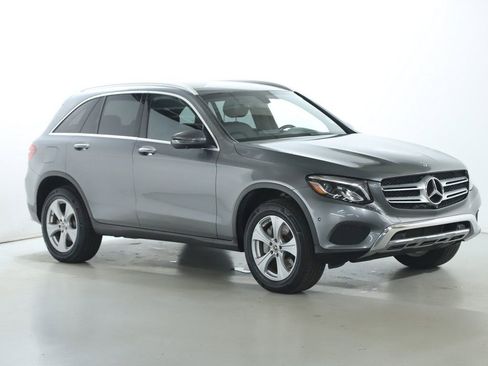 Used 2018 Mercedes-Benz GLC 300 4MATIC image 9