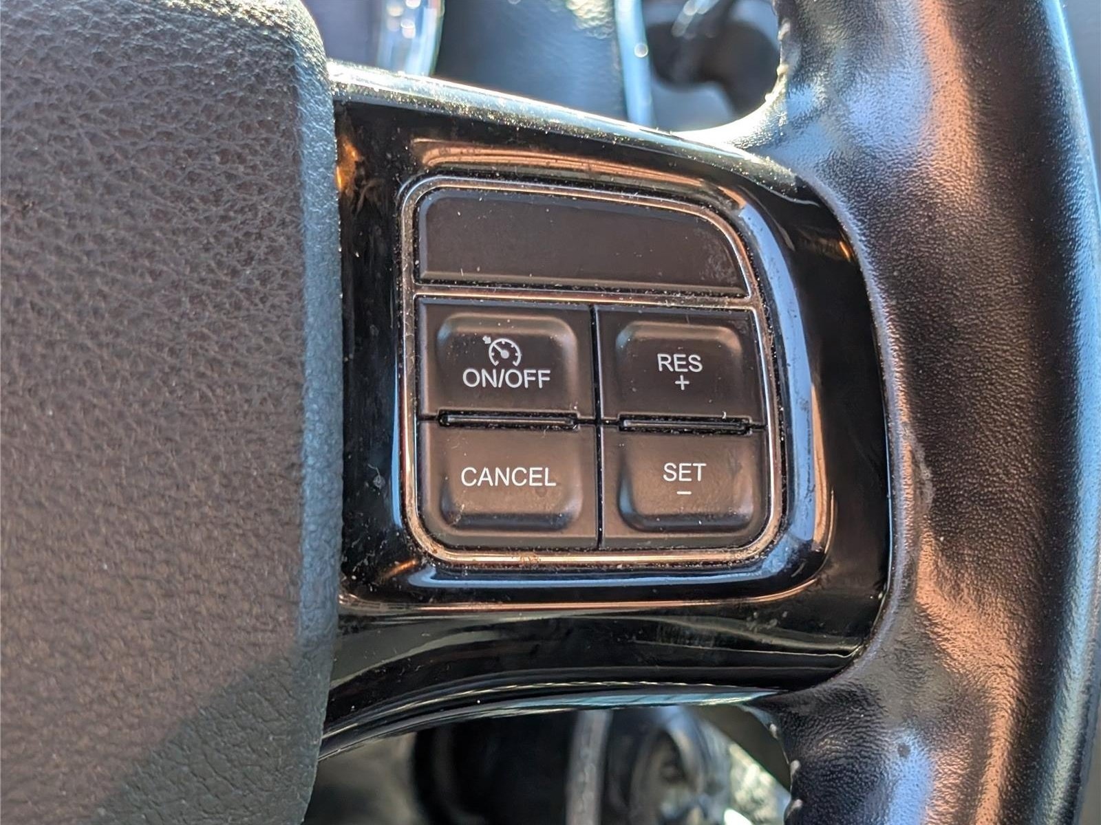 Used 2020 Dodge Grand Caravan SXT FWD image 24