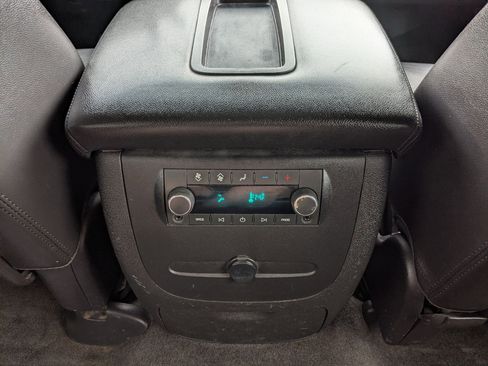 Used 2013 Chevrolet Tahoe LT AWD/4WD image 24