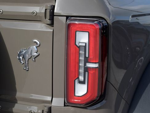 New 2026 Ford Bronco Badlands AWD/4WD image 20