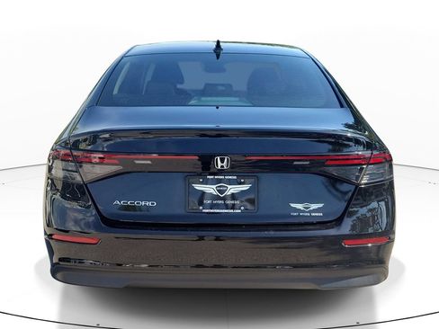 Used 2023 Honda Accord EX image 5