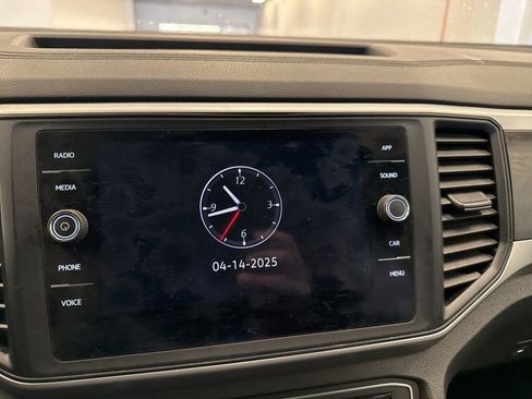 Used 2021 Volkswagen Atlas SE w/ Panoramic Sunroof Package image 25