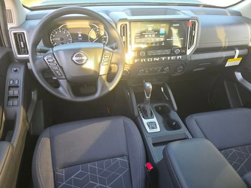 New 2026 Nissan Frontier SV w/ Tow Package image 3