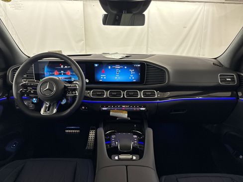 New 2026 Mercedes-Benz GLS 63 AMG 4MATIC image 16