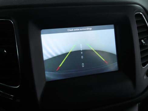 Used 2021 Jeep Compass Latitude w/ Convenience Group image 12