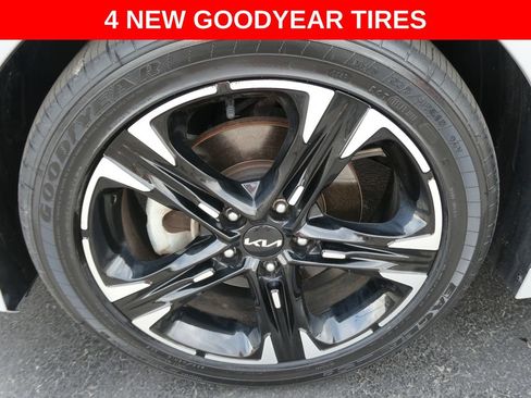 Used 2022 Kia K5 GT-Line AWD/4WD image 2