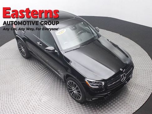 Used 2023 Mercedes-Benz GLC 300 4MATIC Coupe image 3