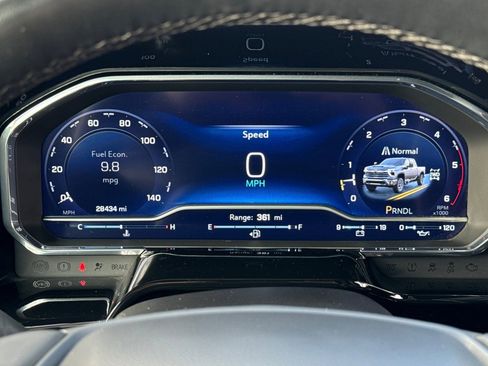 Used 2024 Chevrolet Silverado 2500 LT w/ Convenience Package image 17