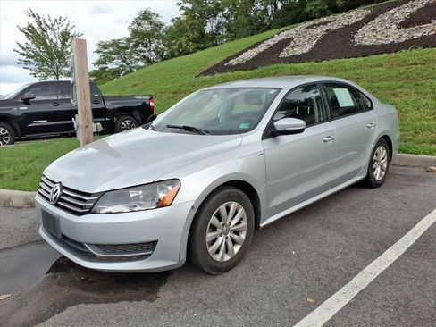 Used 2014 Volkswagen Passat 1.8T Wolfsburg Edition FWD image 4