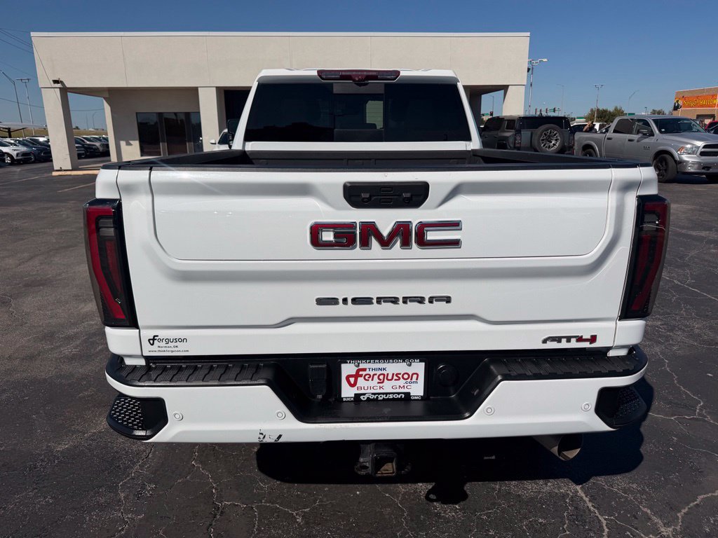 Used 2024 GMC Sierra 2500 AT4 w/ AT4 Premium Plus Package AWD/4WD image 16