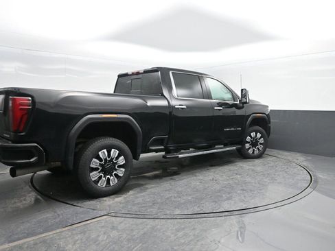 Used 2024 GMC Sierra 2500 Denali w/ Denali Reserve Package image 2