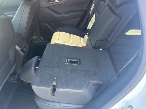 Used 2026 Chevrolet Equinox LT w/ Convenience Package II image 18