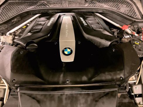Used 2016 BMW X5 xDrive50i image 29