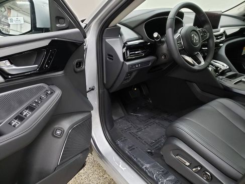 Used 2026 Acura MDX SH-AWD image 6