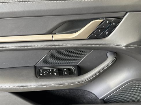 Used 2025 Porsche Taycan Turbo image 11