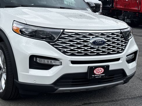 Used 2023 Ford Explorer Platinum w/ Technology Package AWD/4WD image 8