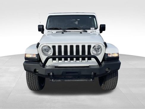 Used 2019 Jeep Wrangler Unlimited Sahara image 8