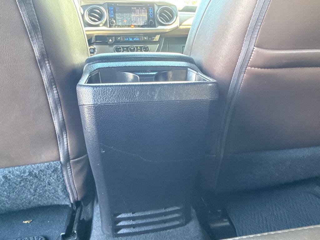 Used 2016 Toyota Tacoma Limited w/ Towing Package RWD image 26