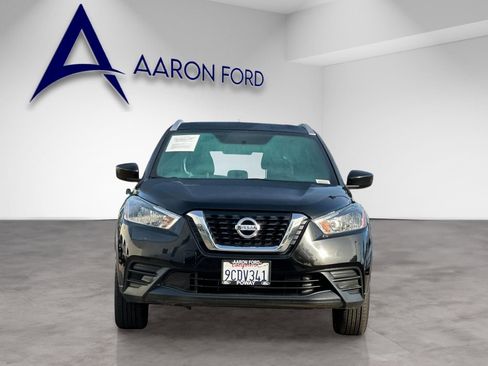 Used 2019 Nissan Kicks S image 8