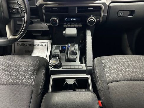 Used 2025 Toyota 4Runner SR5 AWD/4WD image 35